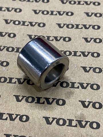 VOLVO 20573472 Втулка распорная хвостовика заднего моста в наличии Ужгород