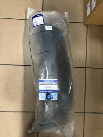 Бампер передний клык левый 21413789 VOLVO