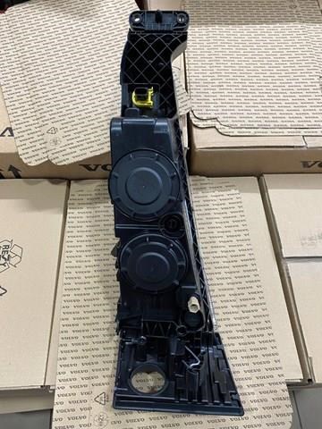 22332592 VOLVO Фара противотуманная правая купить в Каменское