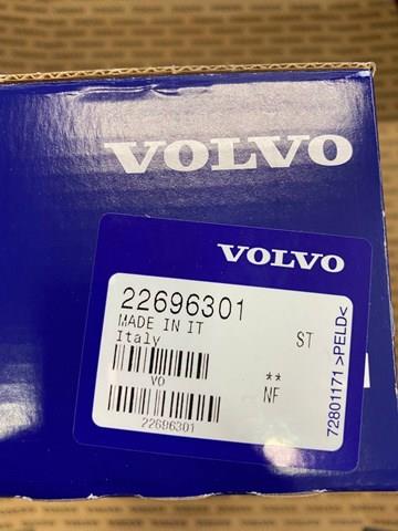 VOLVO 22696301 Ролик приводного ремня паразитный в наличии Полтава