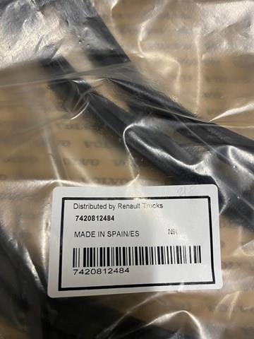 RENAULT 7420812484 Прокладка поддона картера в наличии Полтава