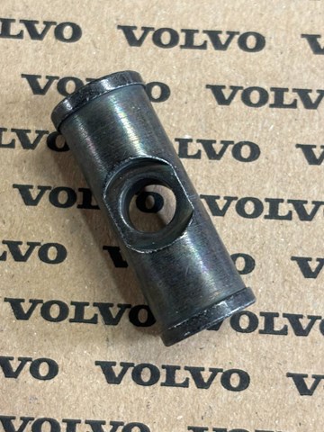 8150740 VOLVO Болт крепления заднего стабилизатора купить в Кривой Рог