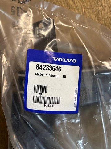84233646 VOLVO купить в Ирпень