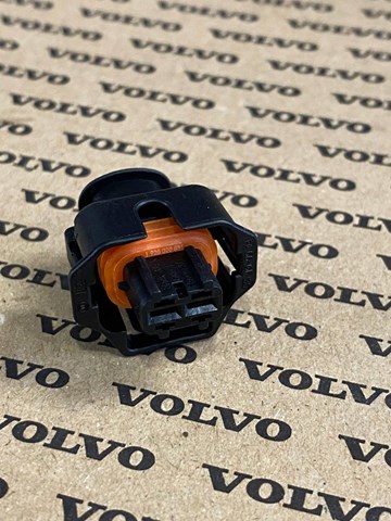 990053 VOLVO Форсунка впрыска топлива купить в Николаев