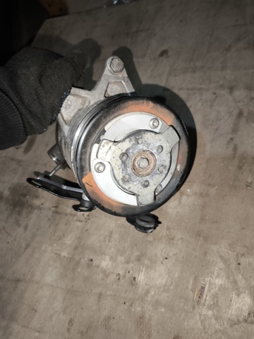 SUBARU 73111SJ030 Компрессор кондиционера в наличии Запорожье