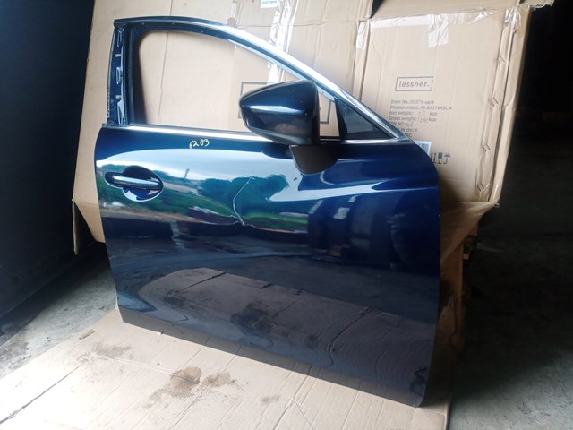 Пассажирская передняя дверь GHY05802XJ MAZDA
