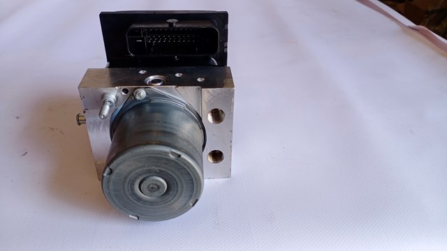 Блок управления ABS LR020484 LAND ROVER