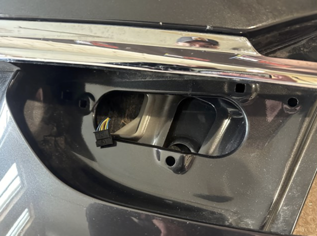 BMW 41009481034 Крышка багажника в наличии Запорожье