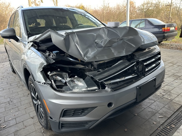 VAG 5NN805903B Спойлер переднего бампера в наличии Павлоград
