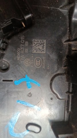 VAG 5NN837811G Держатель наружной ручки двери передней левой в наличии Ужгород
