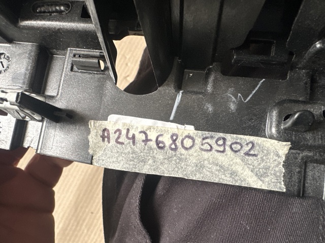 A2476805902 MERCEDES Молдинг (накладка) приборной панели "торпедо" правый купить в Ирпень