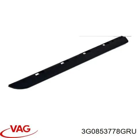 Накладка задней правой двери, нижняя 3G0853778GRU VAG