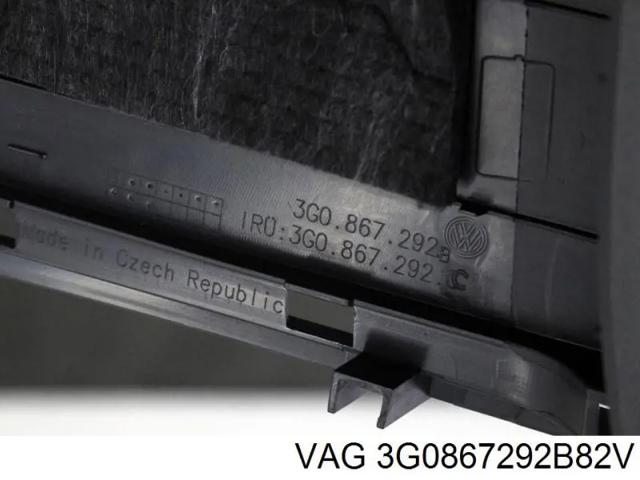 Обшивка стойки кузова внутренняя, средняя нижняя правая 3G0867292B82V VAG