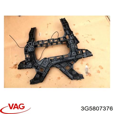 VAG 3G5807376 Кронштейн бампера заднего правый в наличии Ужгород