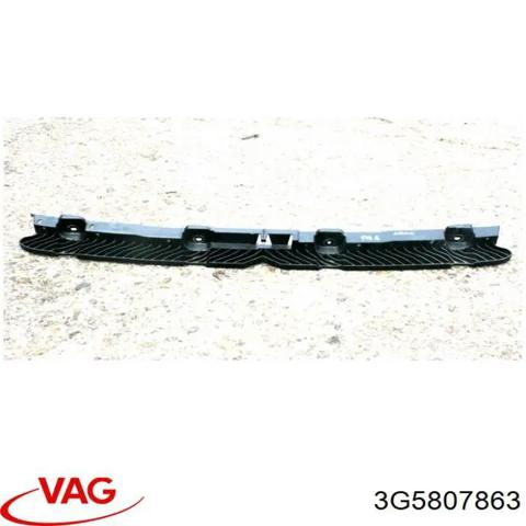 Кронштейн бампера заднего, центральный 3G5807863 VAG