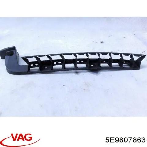 Направляющая заднего бампера, левая 5E9807863 VAG
