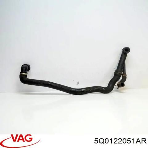 Патрубок радиатора охлаждения нижний 5Q0122051AR VAG