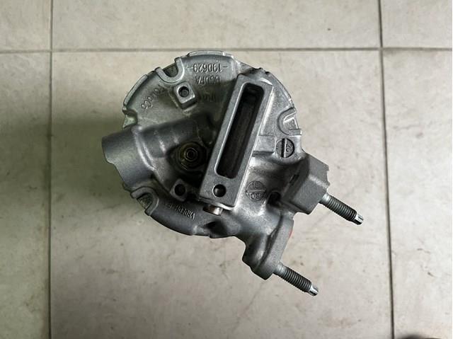 19D629 FORD Компрессор кондиционера купить в Львов