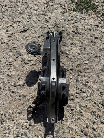 Кронштейн замка капота 625E29RD0A NISSAN