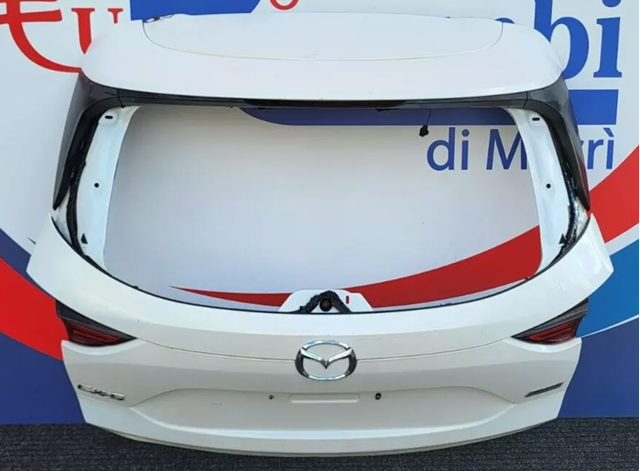 Задняя ляда KBY06202XC MAZDA
