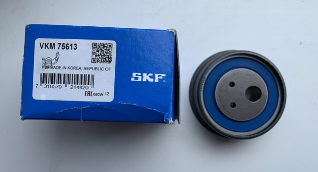 SKF VKM75613 Ролик натяжителя балансировочного ремня в наличии Ровно