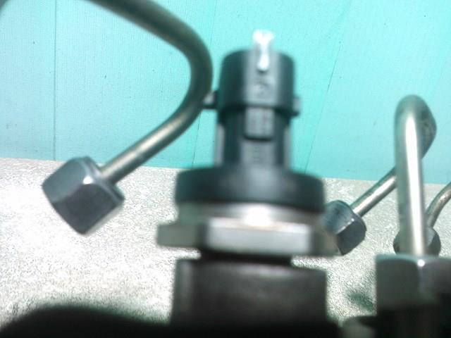 Датчик давления топлива 0281002719 BOSCH