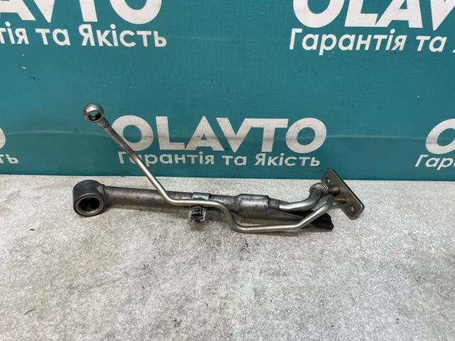 03L145736M VAG Трубка (шланг) подачи масла к турбине купить в Николаев
