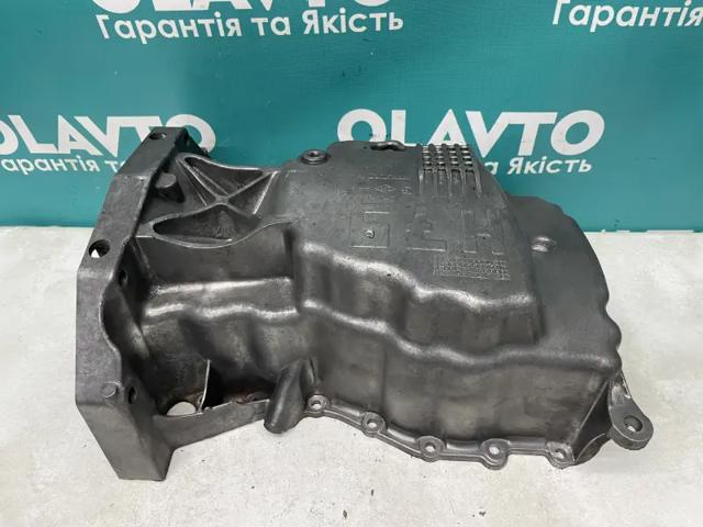 RENAULT 111105968R Поддон двигателя в наличии Украина