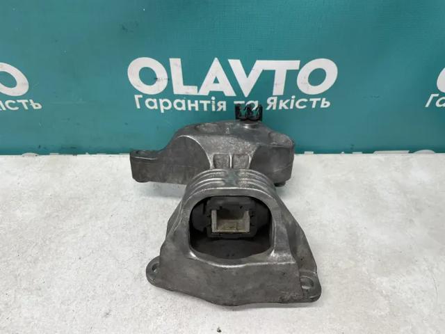 RENAULT 112100627R Правая подушка двигателя в наличии Каменское