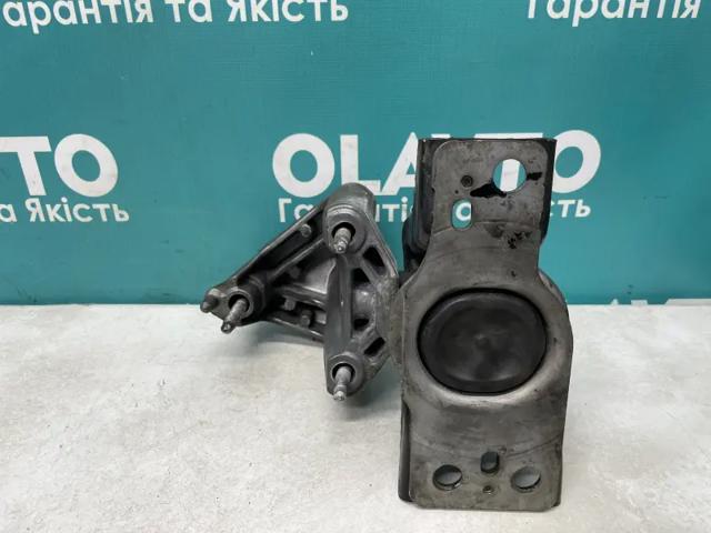NISSAN 112104V00A Подушка (опора) двигателя передняя в наличии Хмельницкий