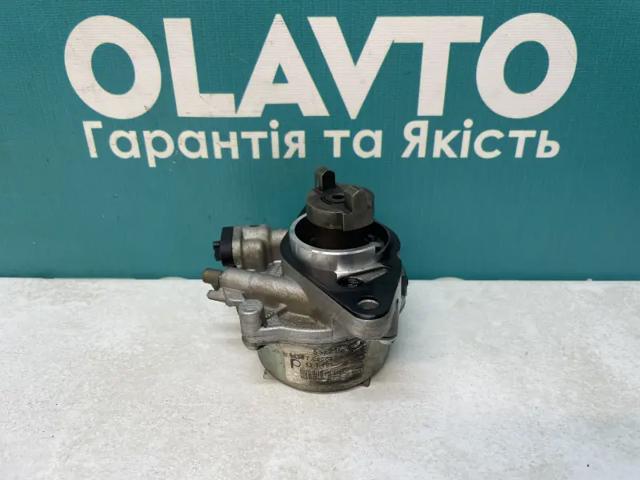 OPEL 1206574 Насос вакуумный в наличии Киев