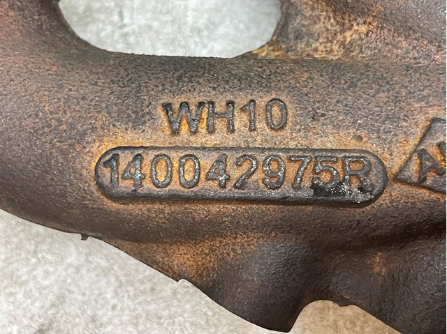 140042975R RENAULT Коллектор выпускной купить в Харьков