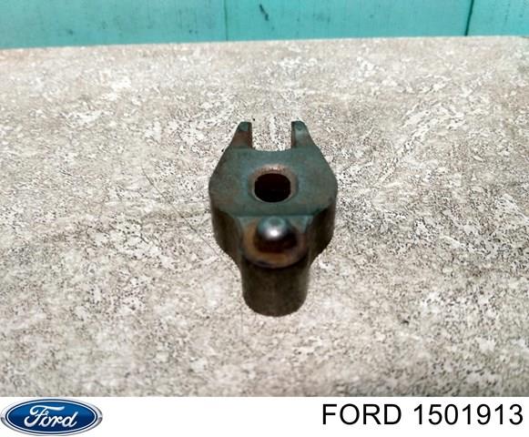 1501913 FORD Кронштейн крепления форсунки купить в Ровно