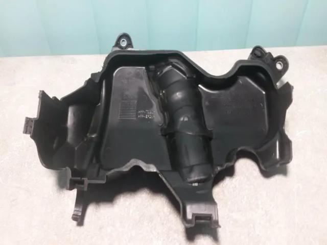 RENAULT 175B15263R Крышка двигателя в наличии Каменское