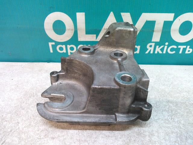 Правая опора двигателя 1807V4 PEUGEOT
