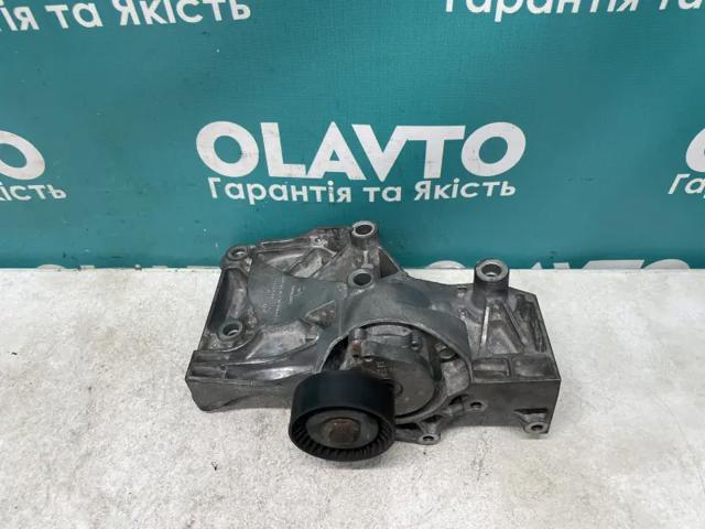 OPEL 1854964 Кронштейн компрессора кондиционера в наличии Львов