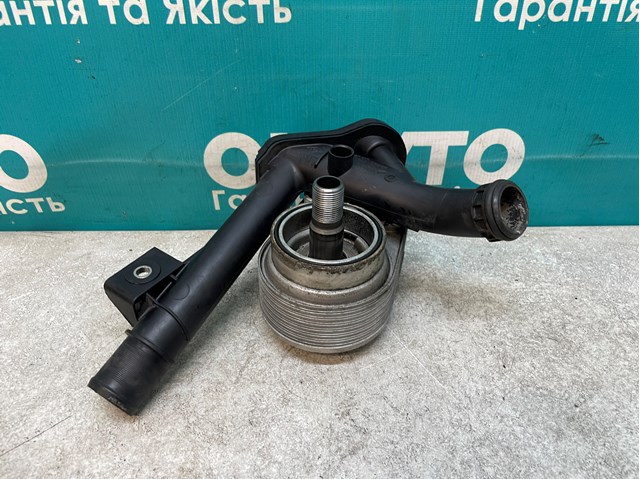 Радиатор масляный холодильник 213059324R RENAULT