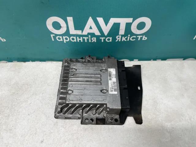 RENAULT 237100777R Модуль управления (ЭБУ) двигателем в наличии Киев