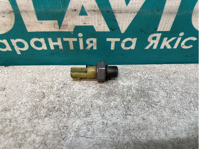 2524000Q0A Датчик давления масла купить Полтава