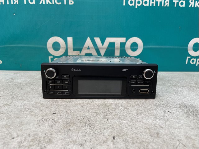 Магнитола (радио AM/FM) 281158307R RENAULT