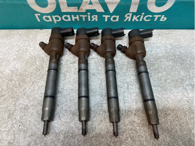 HYUNDAI 338002A900 Форсунка впрыска топлива в наличии Ровно