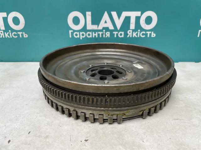 Маховик сцепления 415085909 LUK