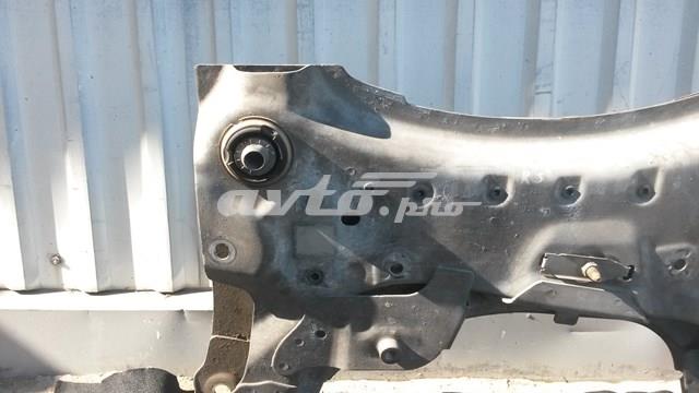 544010579R Подрамник передний купить Кривой Рог