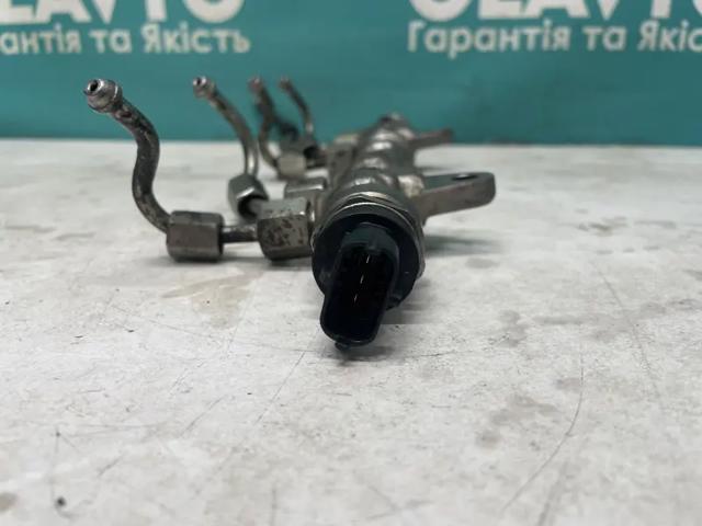FIAT 55272136 Распределитель топлива (рампа) в наличии Чернигов