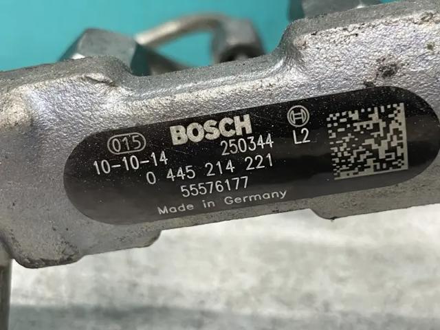 55576177 OPEL Распределитель топлива (рампа) купить в Ровно