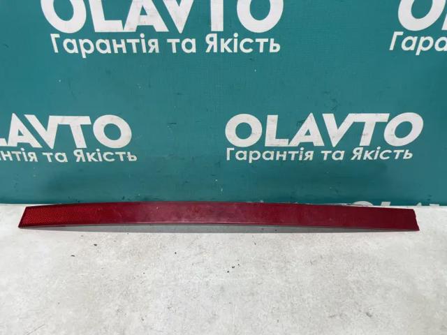 565945104 VAG Катафот (отражатель) заднего бампера правый купить в Николаев