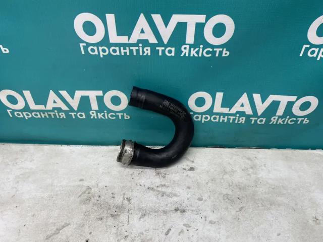 OPEL 5860818 Шланг (патрубок) интеркуллера в наличии Киев