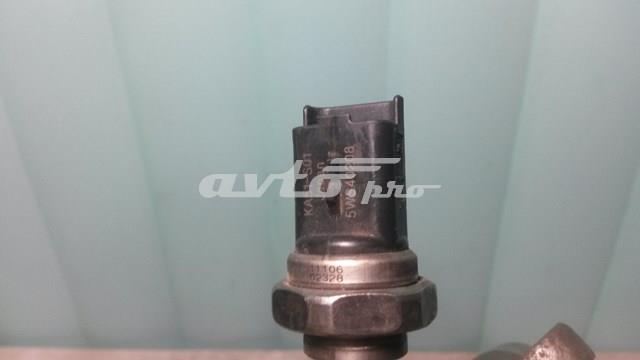 5WS40208 Датчик давления топлива купить Ужгород