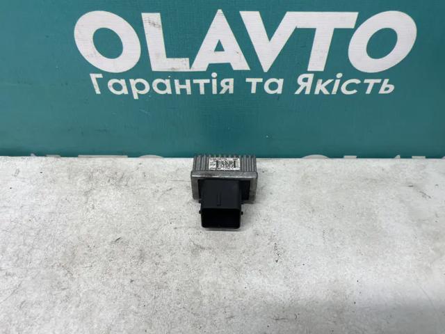 Реле свечей накаливания 6079000100 MERCEDES