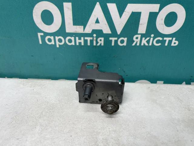 641809483R RENAULT купить в Львов